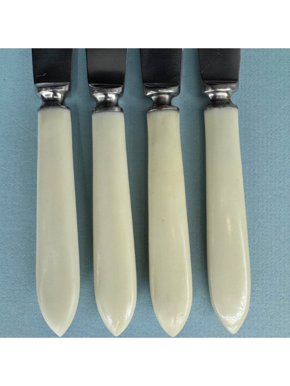 4 Vtg Russian USSR Soviet StainlessSteel Bakelite Handle Knives Cutlery Flatware - Picture 8 of 10